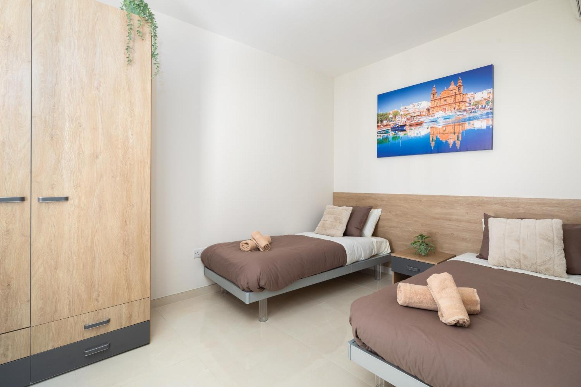 Edka Suites - Modern Sunlit 2Bd Apartments With Balconies - Close To Sliema Promenade, St Julian'S & St Georges Bay グジラ エクステリア 写真