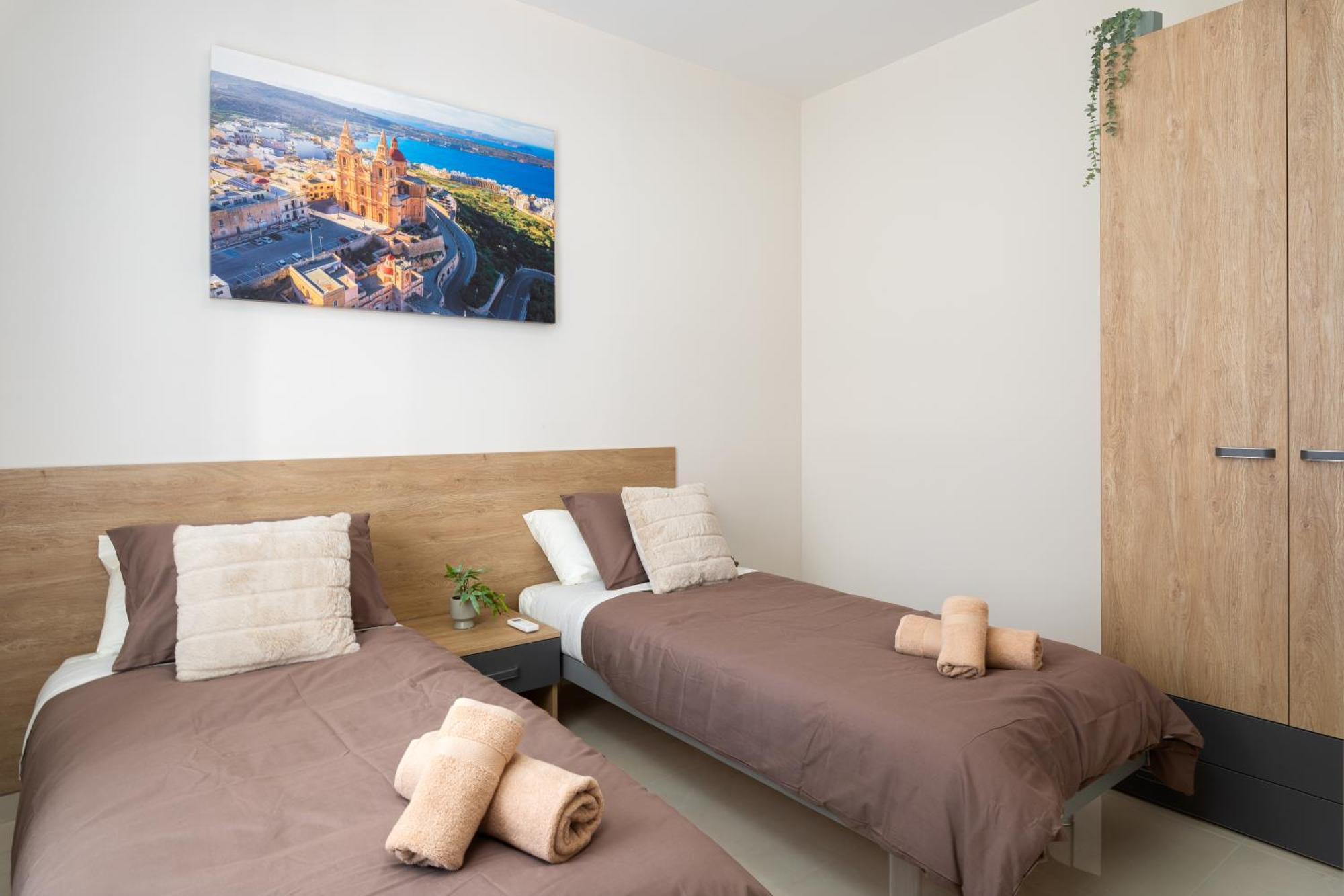 Edka Suites - Modern Sunlit 2Bd Apartments With Balconies - Close To Sliema Promenade, St Julian'S & St Georges Bay グジラ エクステリア 写真
