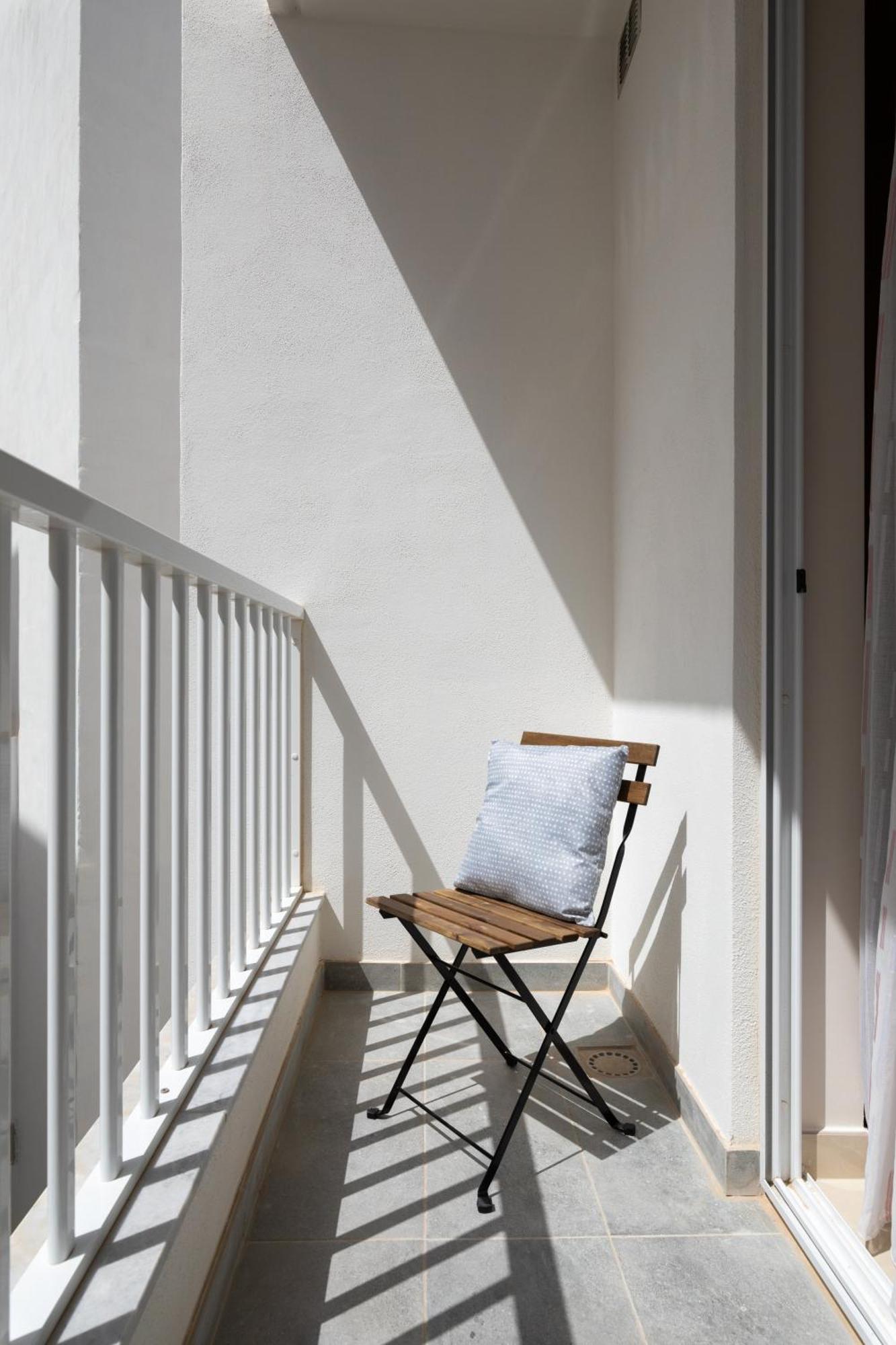 Edka Suites - Modern Sunlit 2Bd Apartments With Balconies - Close To Sliema Promenade, St Julian'S & St Georges Bay グジラ エクステリア 写真