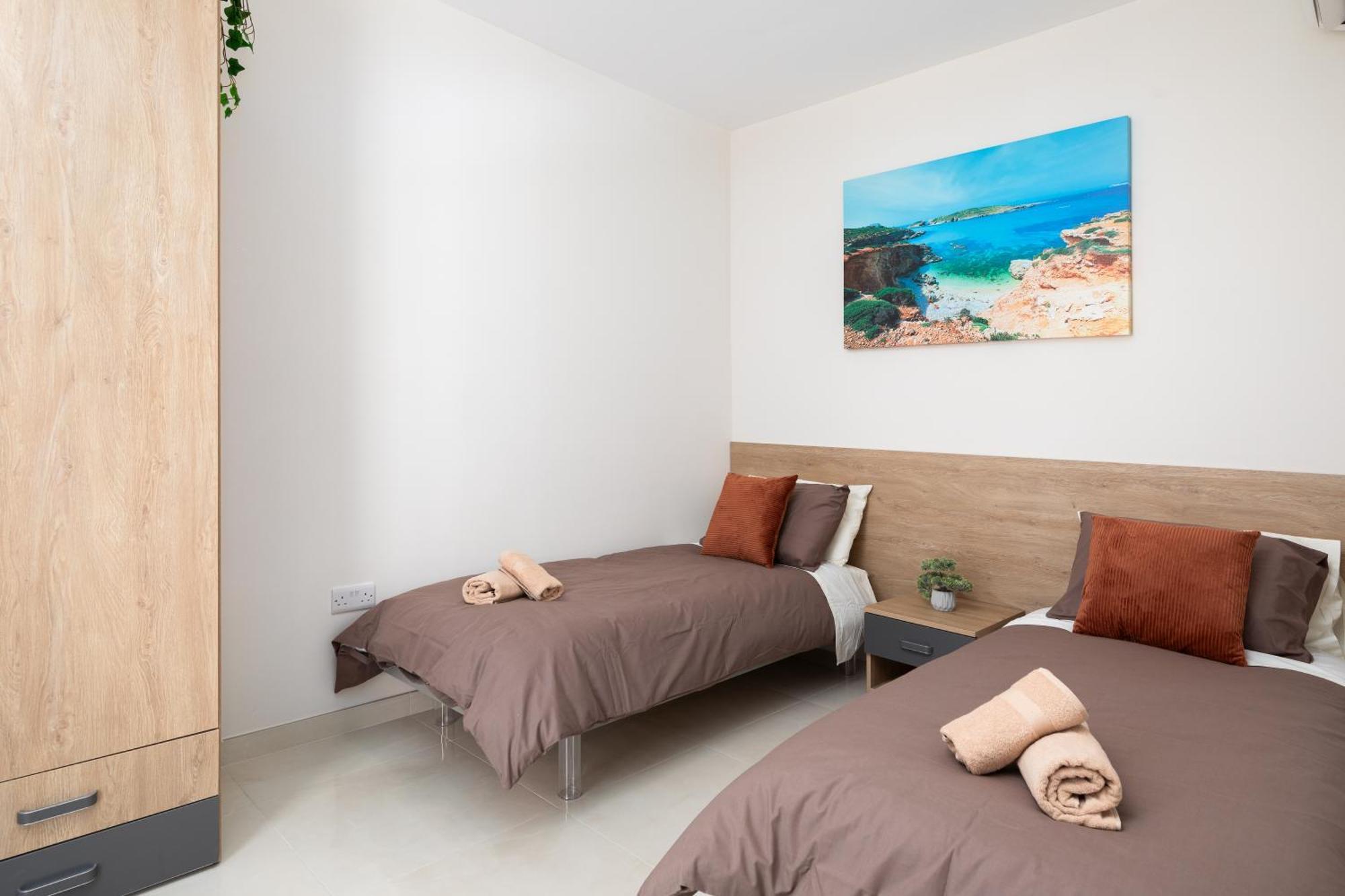 Edka Suites - Modern Sunlit 2Bd Apartments With Balconies - Close To Sliema Promenade, St Julian'S & St Georges Bay グジラ エクステリア 写真