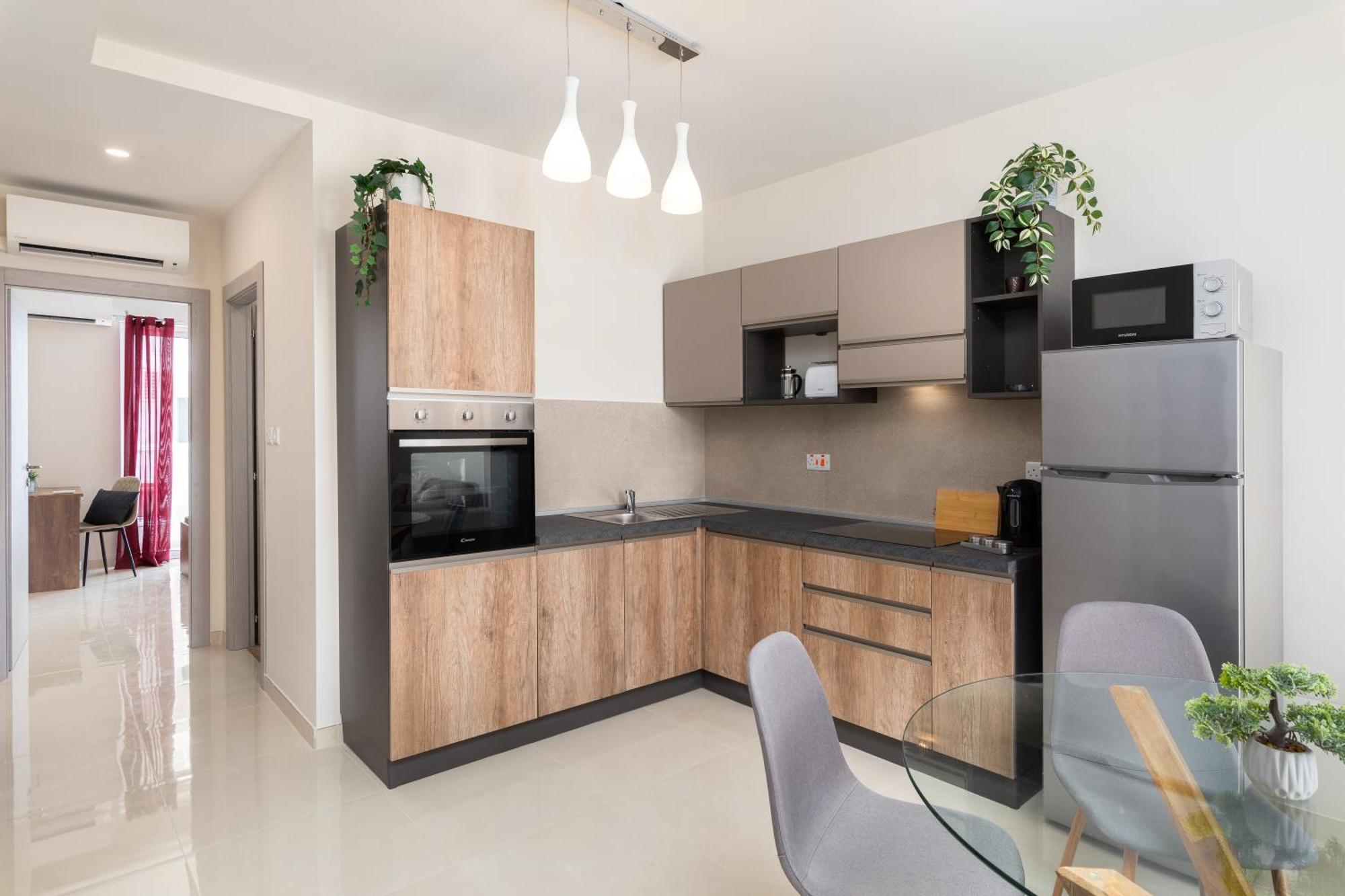Edka Suites - Modern Sunlit 2Bd Apartments With Balconies - Close To Sliema Promenade, St Julian'S & St Georges Bay グジラ エクステリア 写真